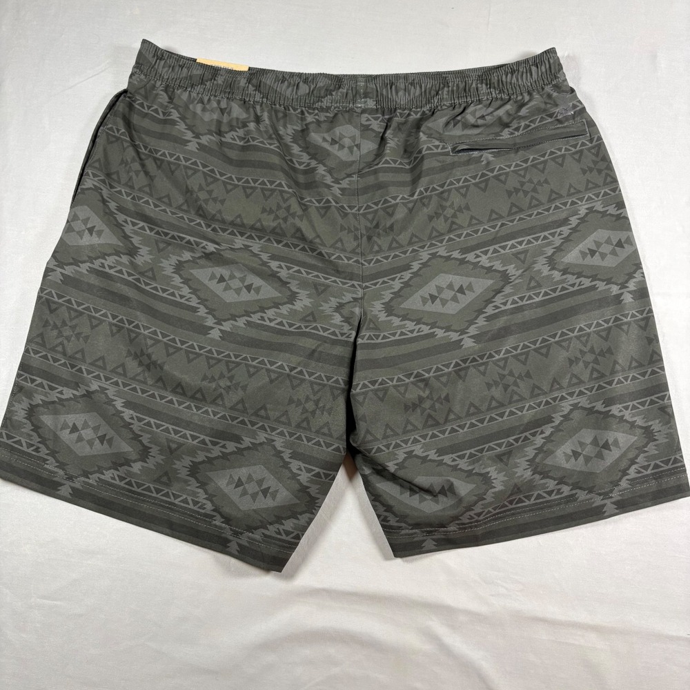 Chubbies 2XL 7" Inseam Swim Trunks Hybrid Shorts Olive Aztec Geometric NWT - Picture 4 of 5